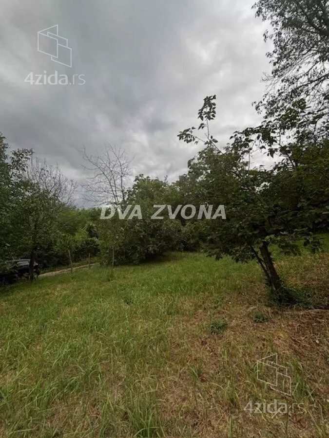 Plac | 4zida