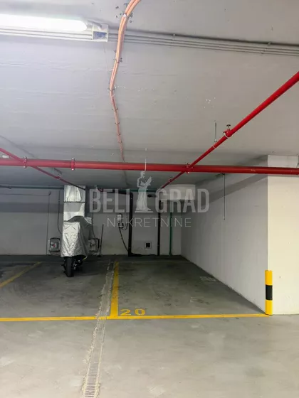 Cara Uroša | 4zida.rs