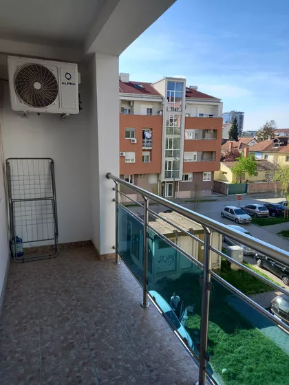 Cara Dušana 82 | 4zida.rs
