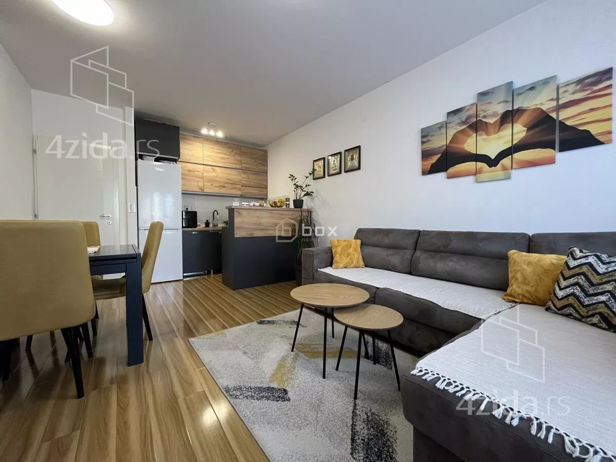 Dvoiposoban stan | 4zida