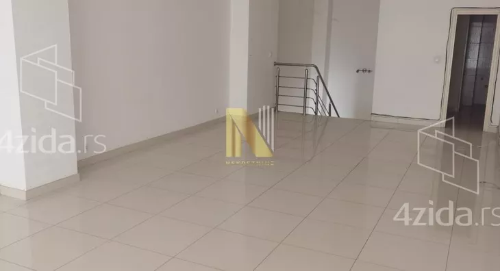 Lokal | 4zida