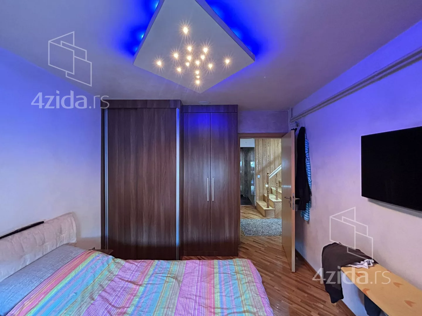 Četvoroiposoban stan | 4zida