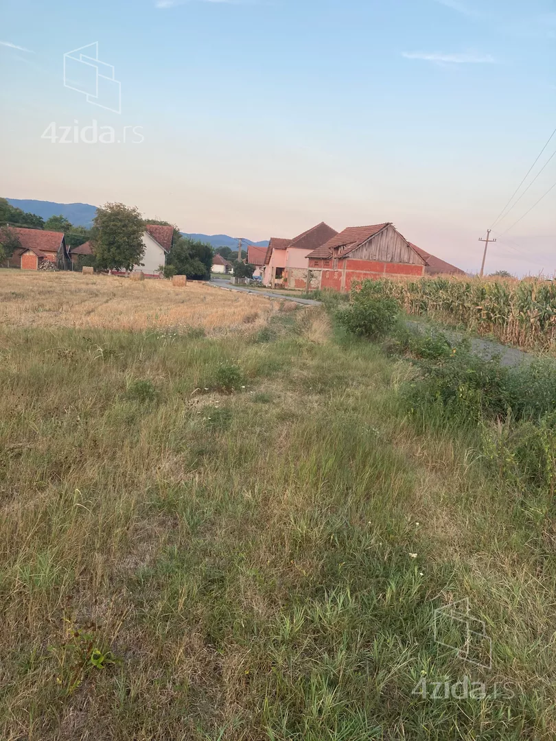 Građevinsko zemljište | 4zida