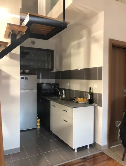 Surčinska 179 g | 4zida.rs