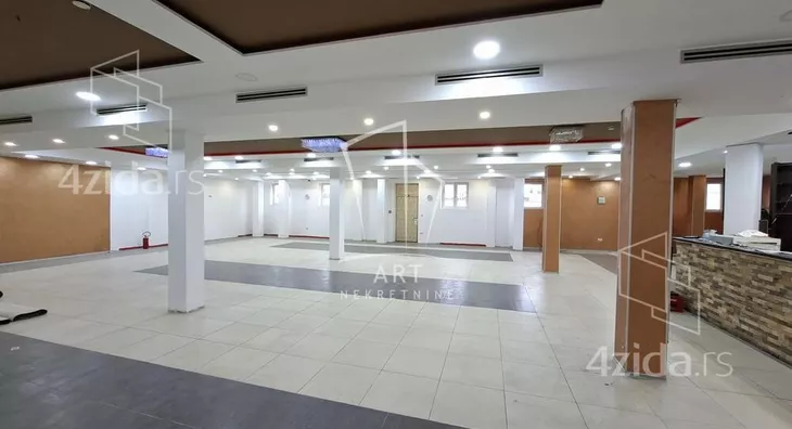 Poslovni prostor | 4zida