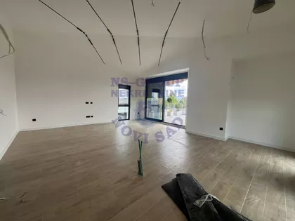 Heroja Pinkija | 4zida.rs