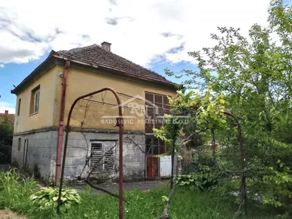 Ivka Milosavljevića | 4zida.rs