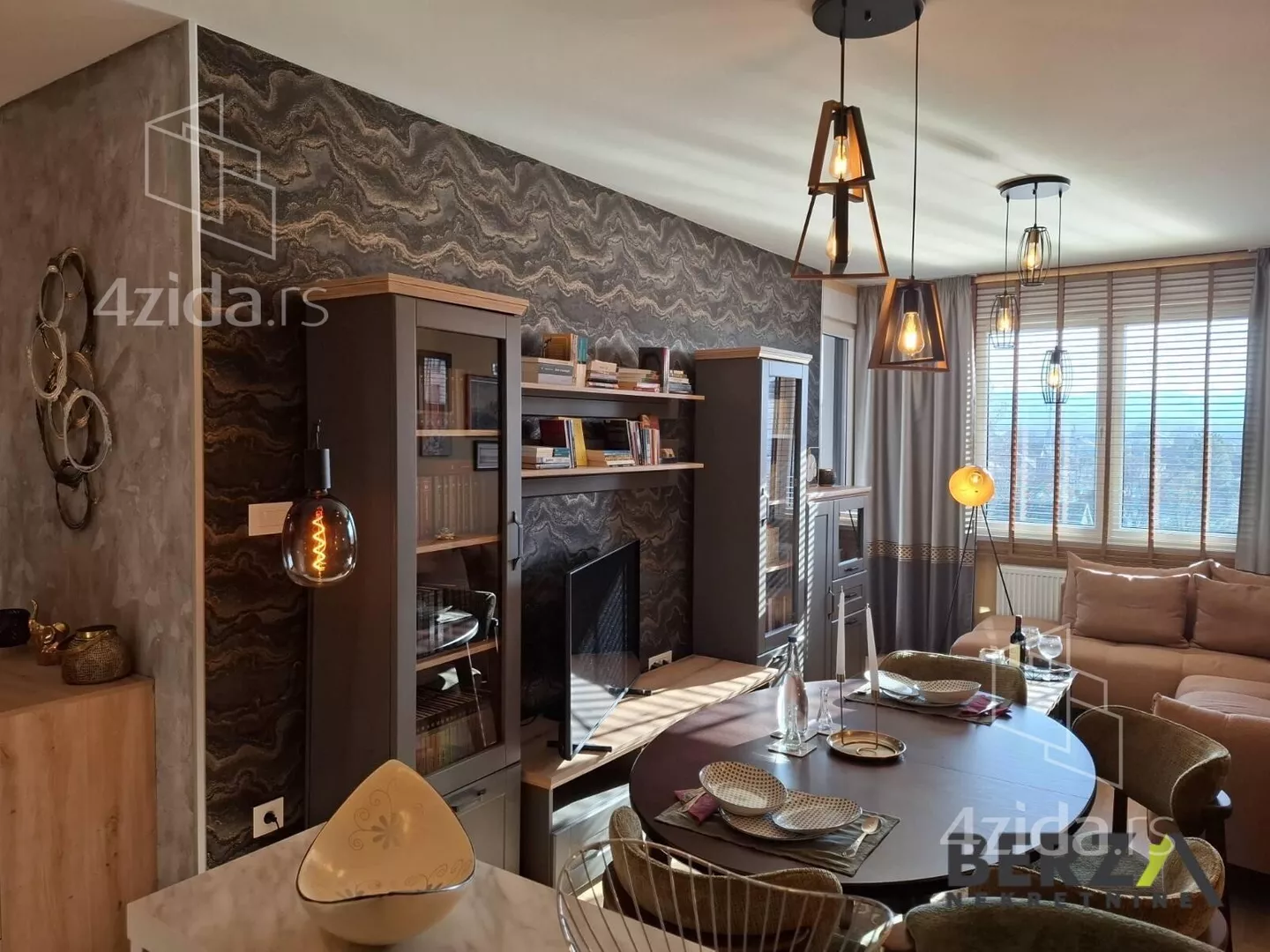 Dvoiposoban stan | 4zida