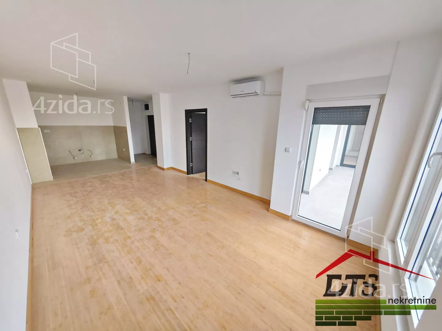 Troiposoban stan | 4zida