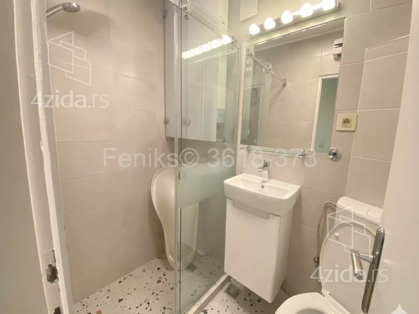 Troiposoban stan | 4zida