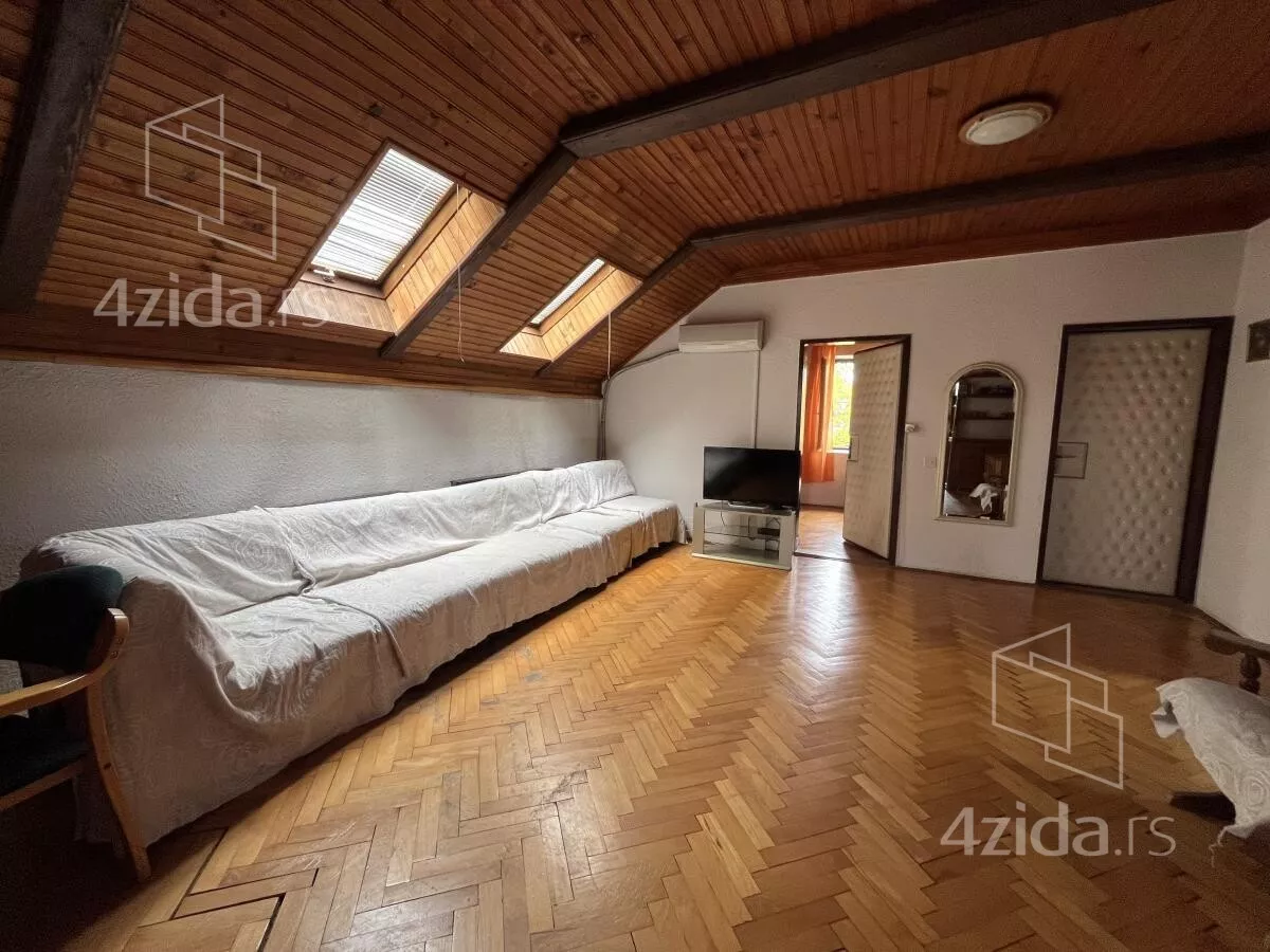 Kuća | 4zida