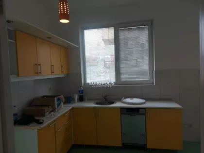 Miće Orlovića | 4zida.rs