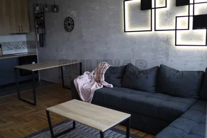 Bulevar svetog cara | 4zida.rs