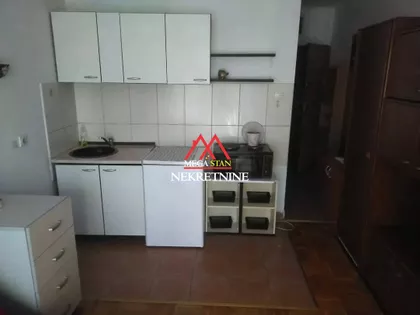 Adamovićevo Naselje | 4zida.rs