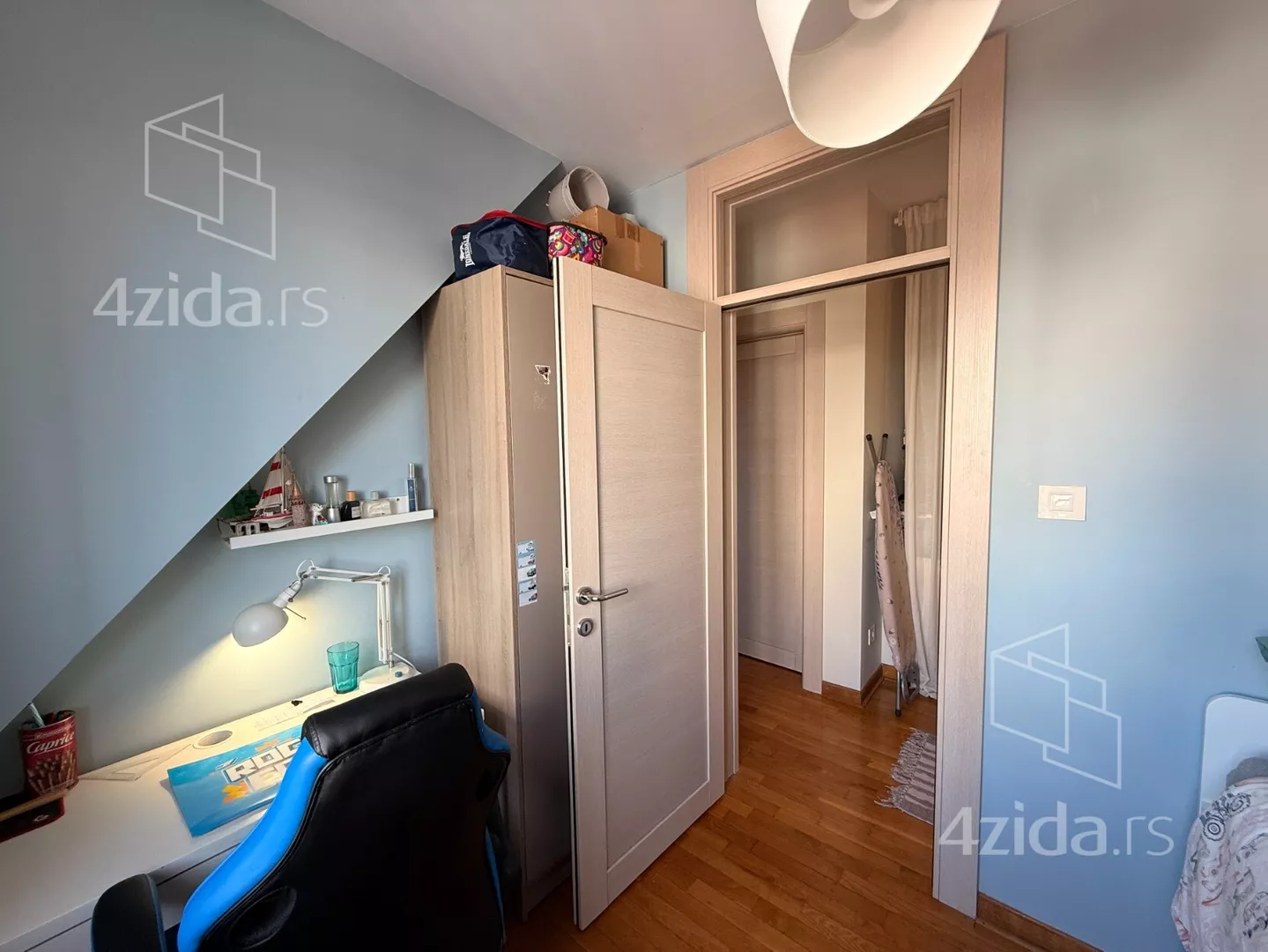 Petosoban stan | 4zida