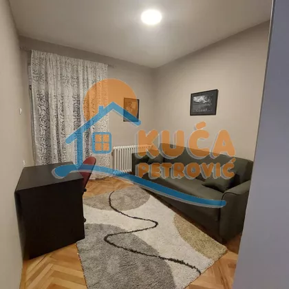 Cara Dušana | 4zida.rs