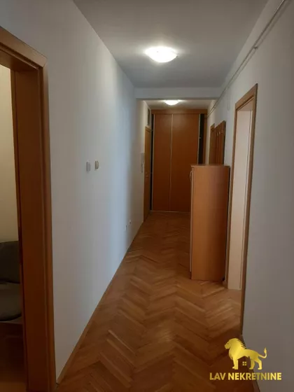 VOJVODE ŠUPLJIKCA | 4zida.rs