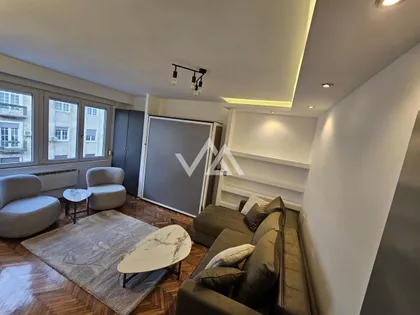 Francuska | 4zida.rs