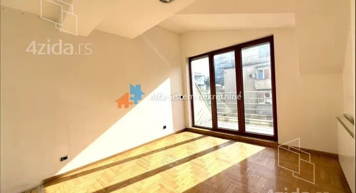 Šestosoban stan | 4zida