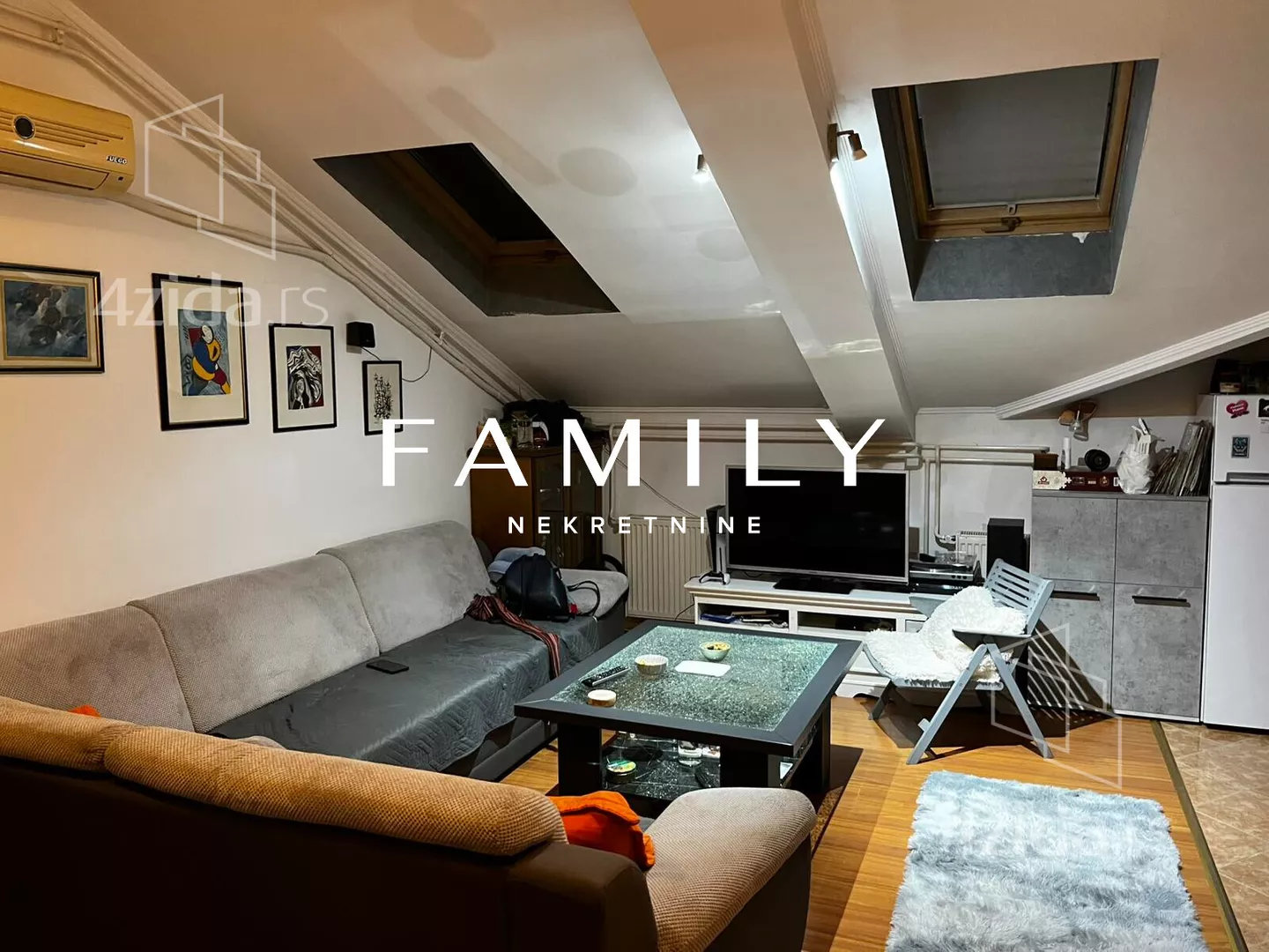 Dvoiposoban stan | 4zida