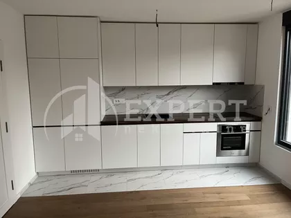 Vase Albanca | 4zida.rs