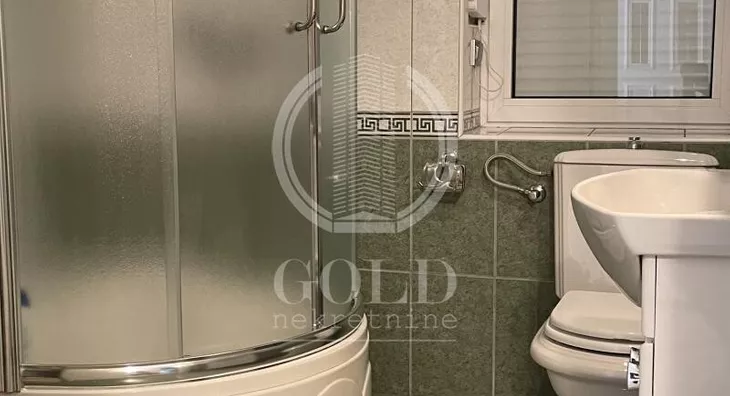 4-etažna kuća | 4zida