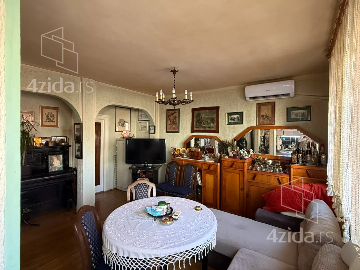 Dvoiposoban stan | 4zida