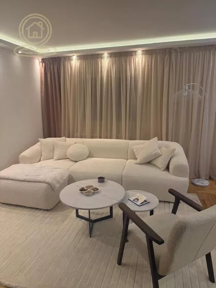 Krunski Venac | 4zida.rs