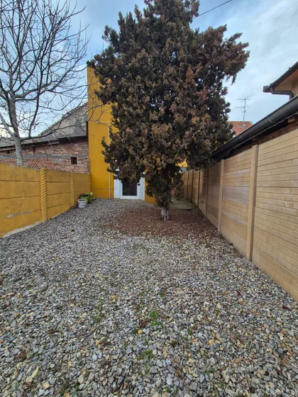 Gradske lokacije | 4zida.rs