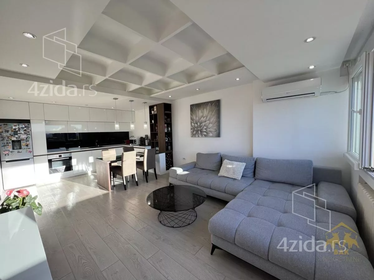 Četvorosoban stan | 4zida