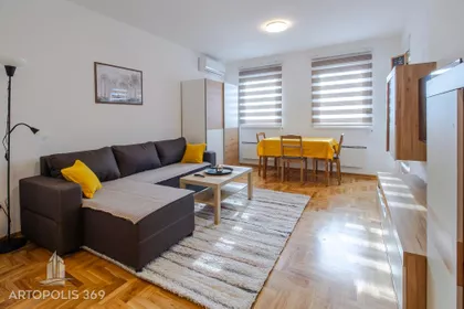 Aleksandra Bugarskog | 4zida.rs