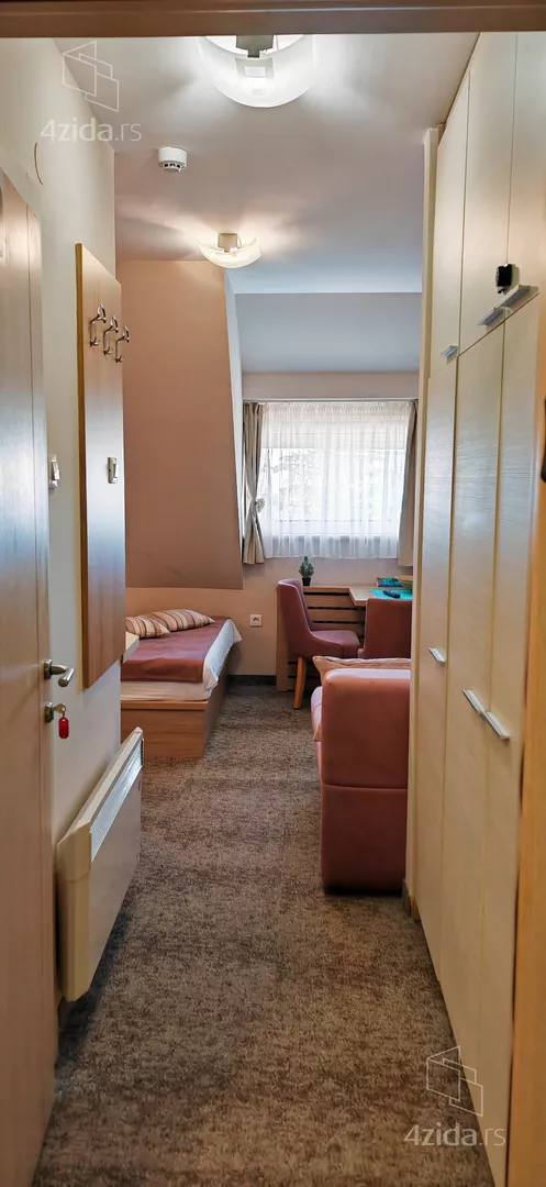 Ugostiteljski objekat | 4zida