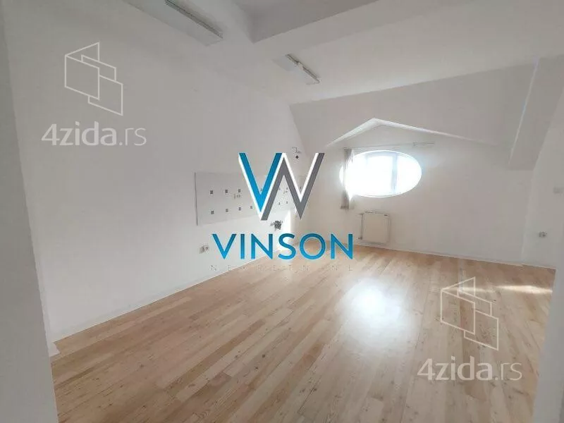 Četvoroiposoban stan | 4zida