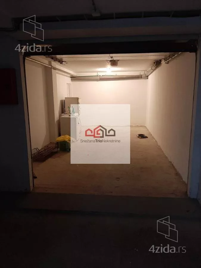 Garaža/Parking | 4zida