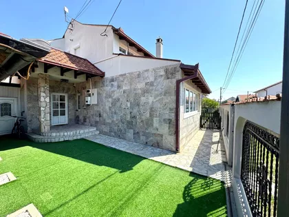 Ugrinovačka 206 | 4zida.rs