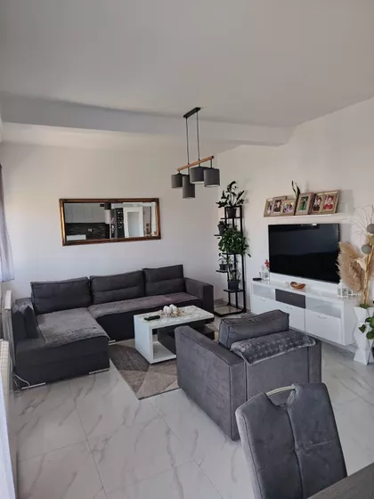 Karinska 9 | 4zida.rs