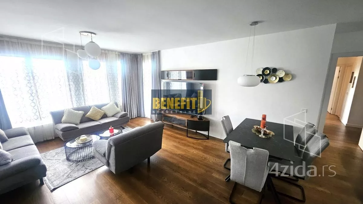 Četvorosoban stan | 4zida