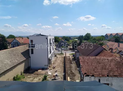 Vojvođanska | 4zida.rs