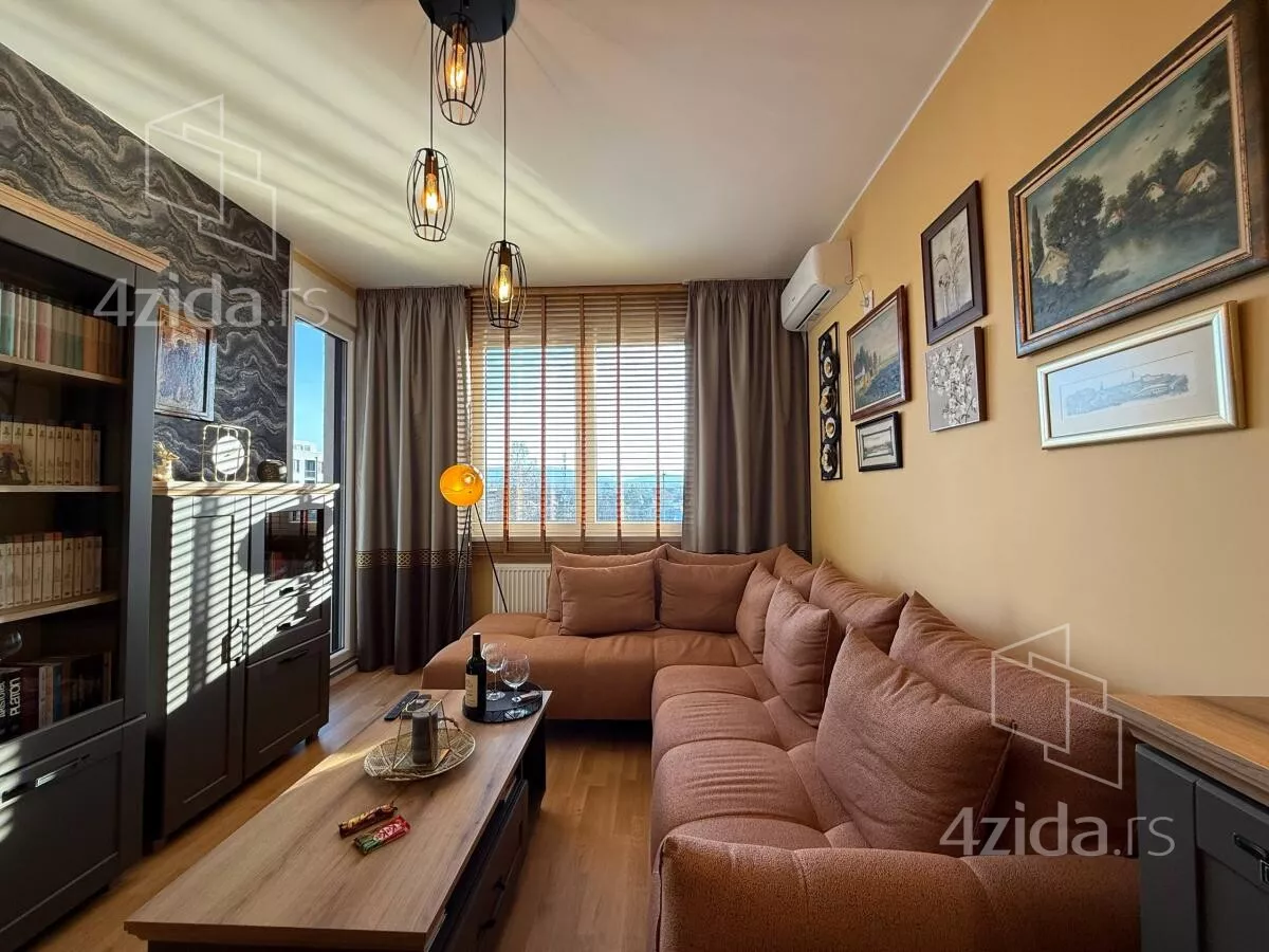 Dvoiposoban stan | 4zida