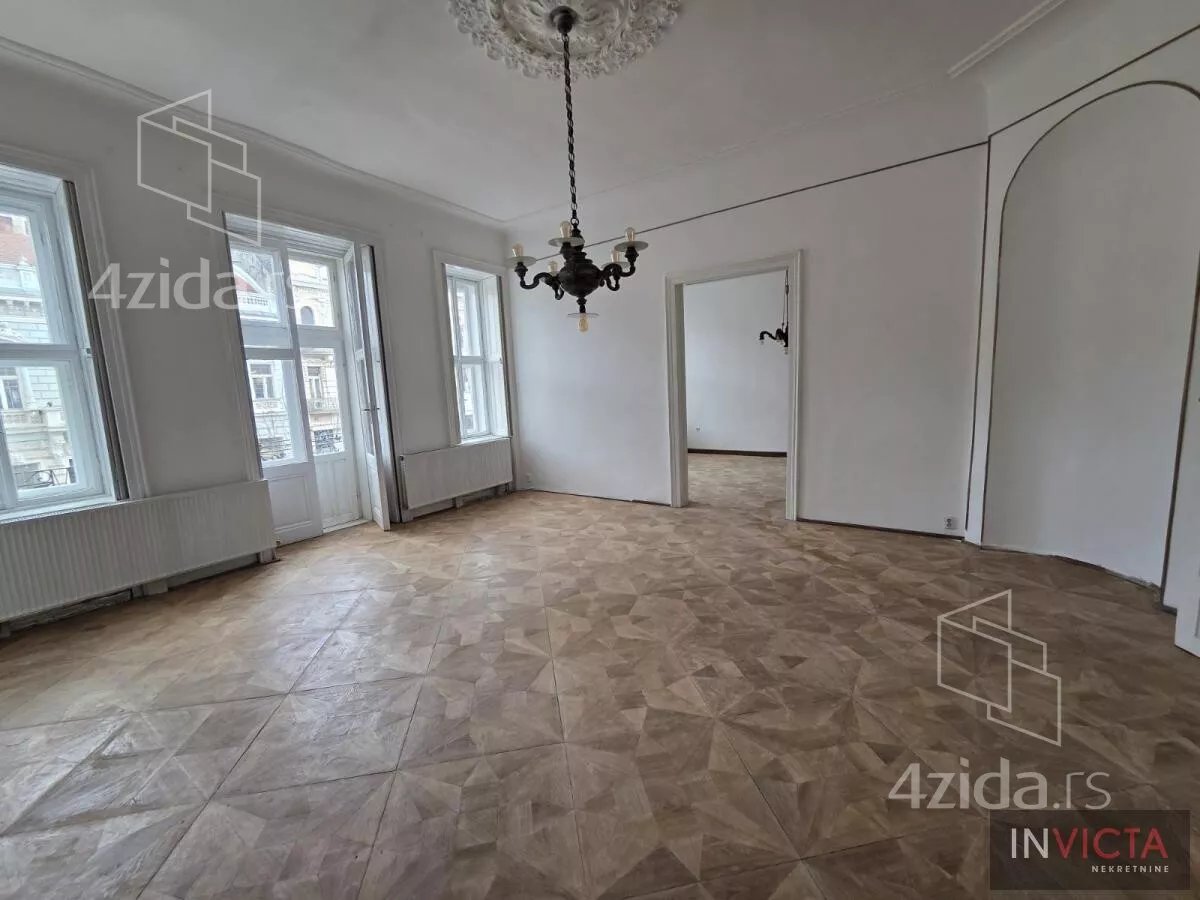 Petosoban stan | 4zida