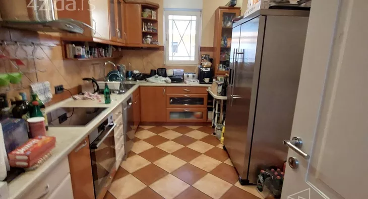 4-etažna kuća | 4zida