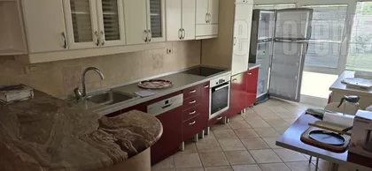 DEDINJE BELI DVOR | 4zida.rs