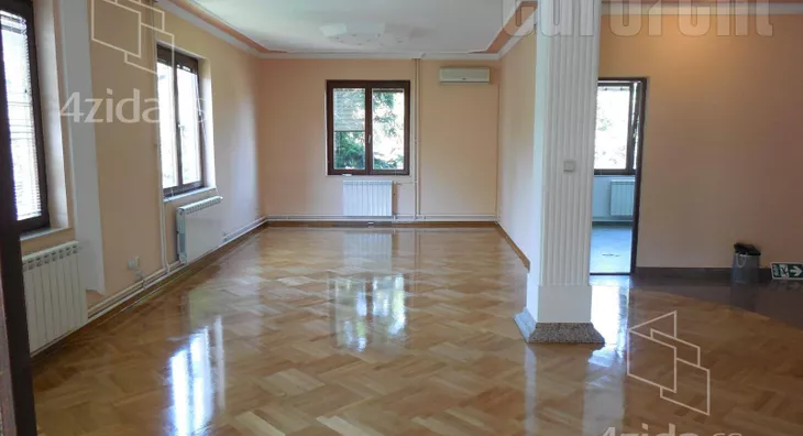 Šestosoban stan | 4zida