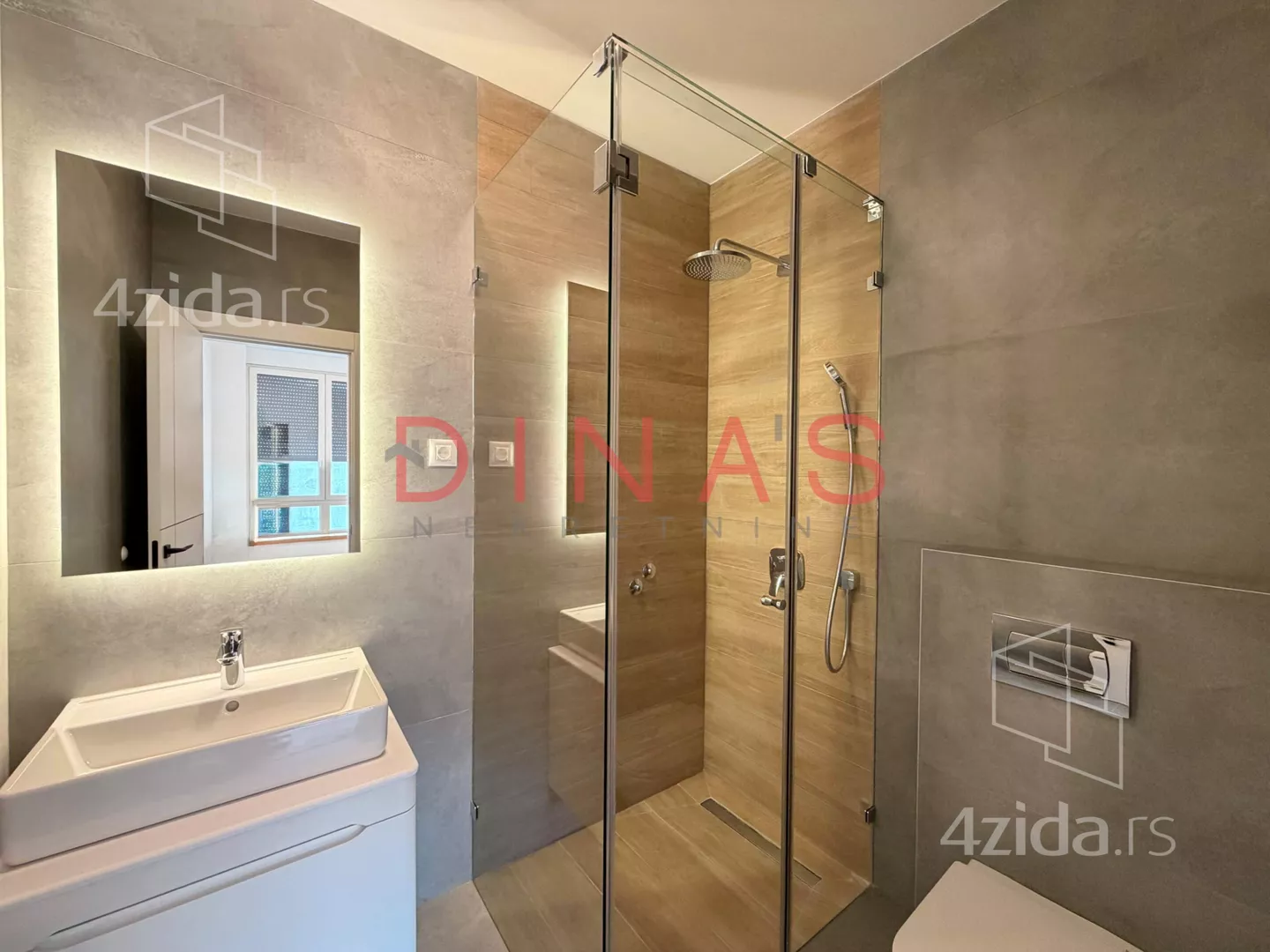 Petosoban stan | 4zida