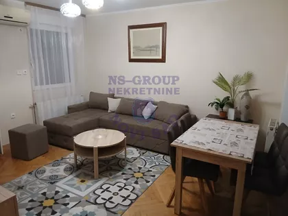 Cara Dušana | 4zida.rs