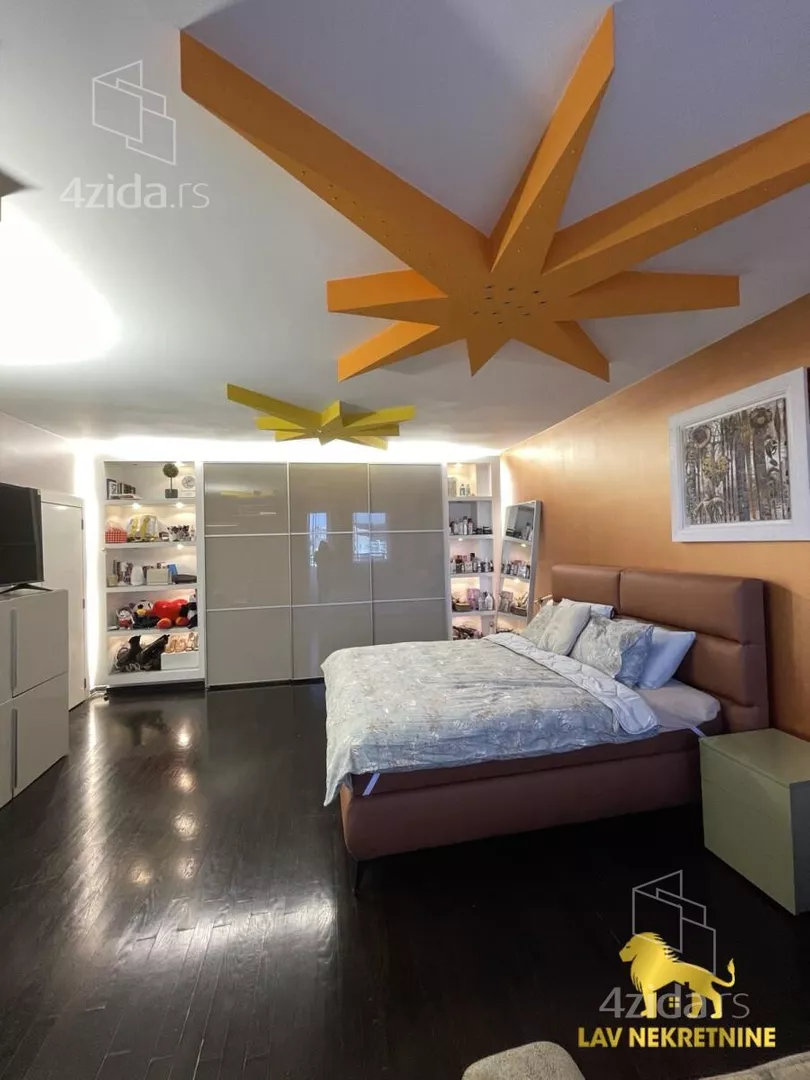 Šestosoban stan | 4zida