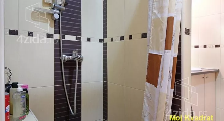 Šestosoban stan | 4zida