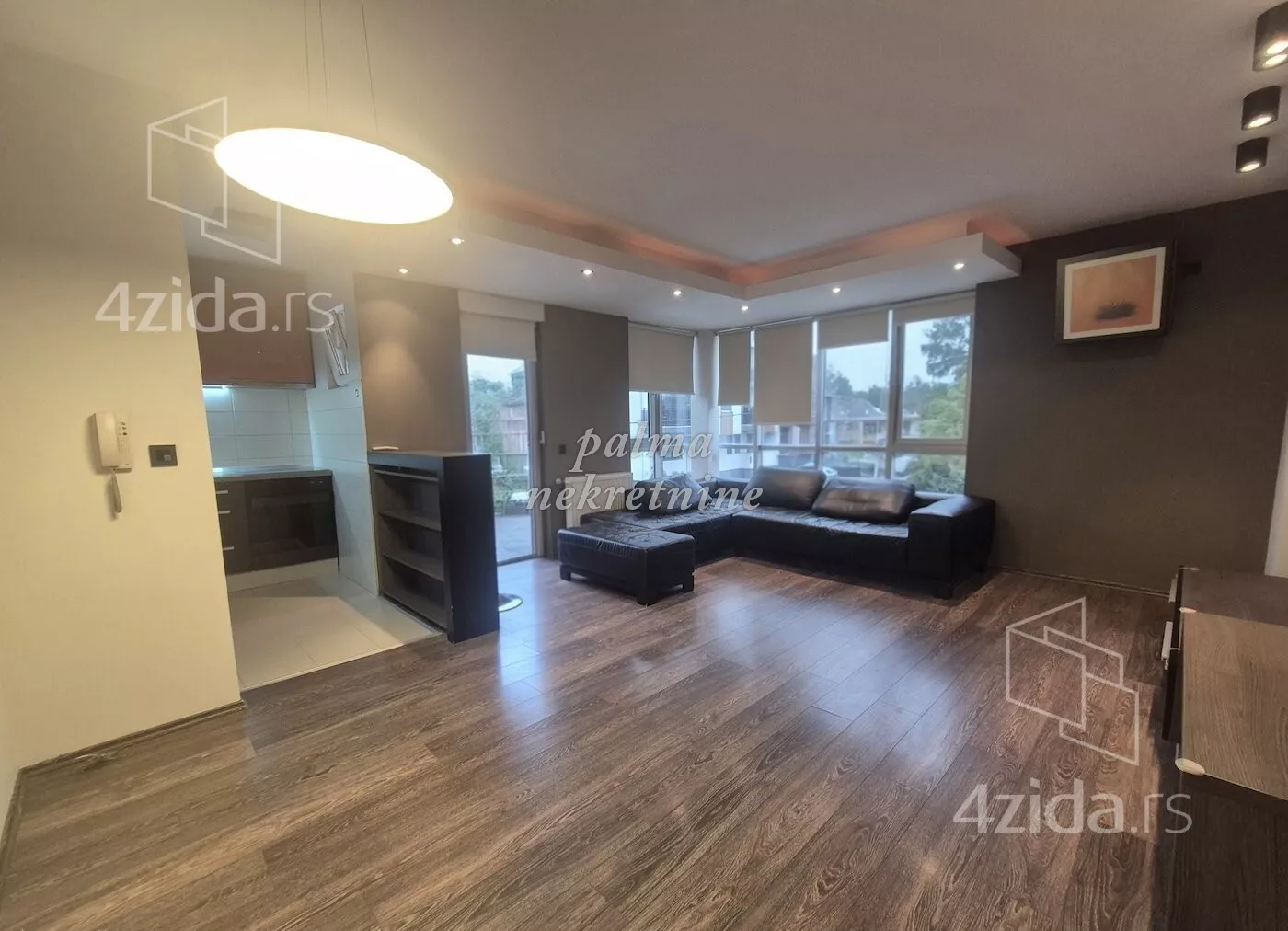 Dvoiposoban stan | 4zida