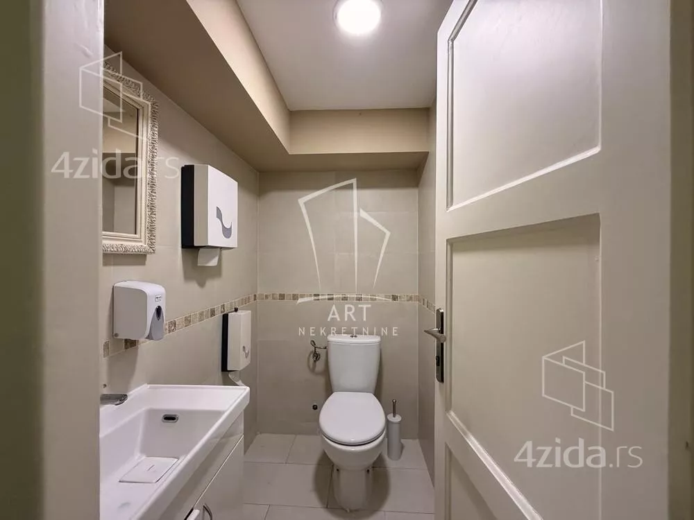 Petoiposoban stan | 4zida