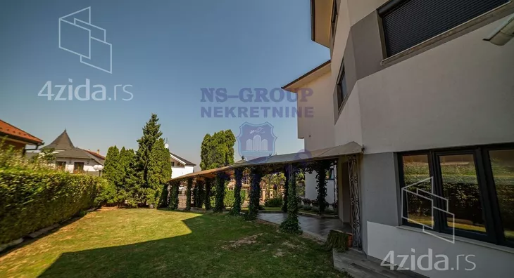 3-etažna kuća | 4zida